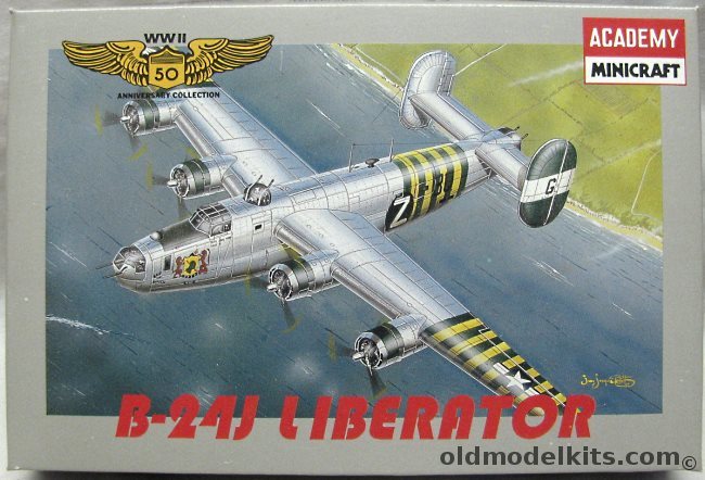 Academy 1/144 Consolidated B-24J Liberator 'Rage in Heaven', 4402 plastic model kit